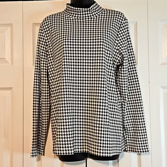 Karen Scott Hounds Tooth  Mock Turtleneck - Picture 1 of 2